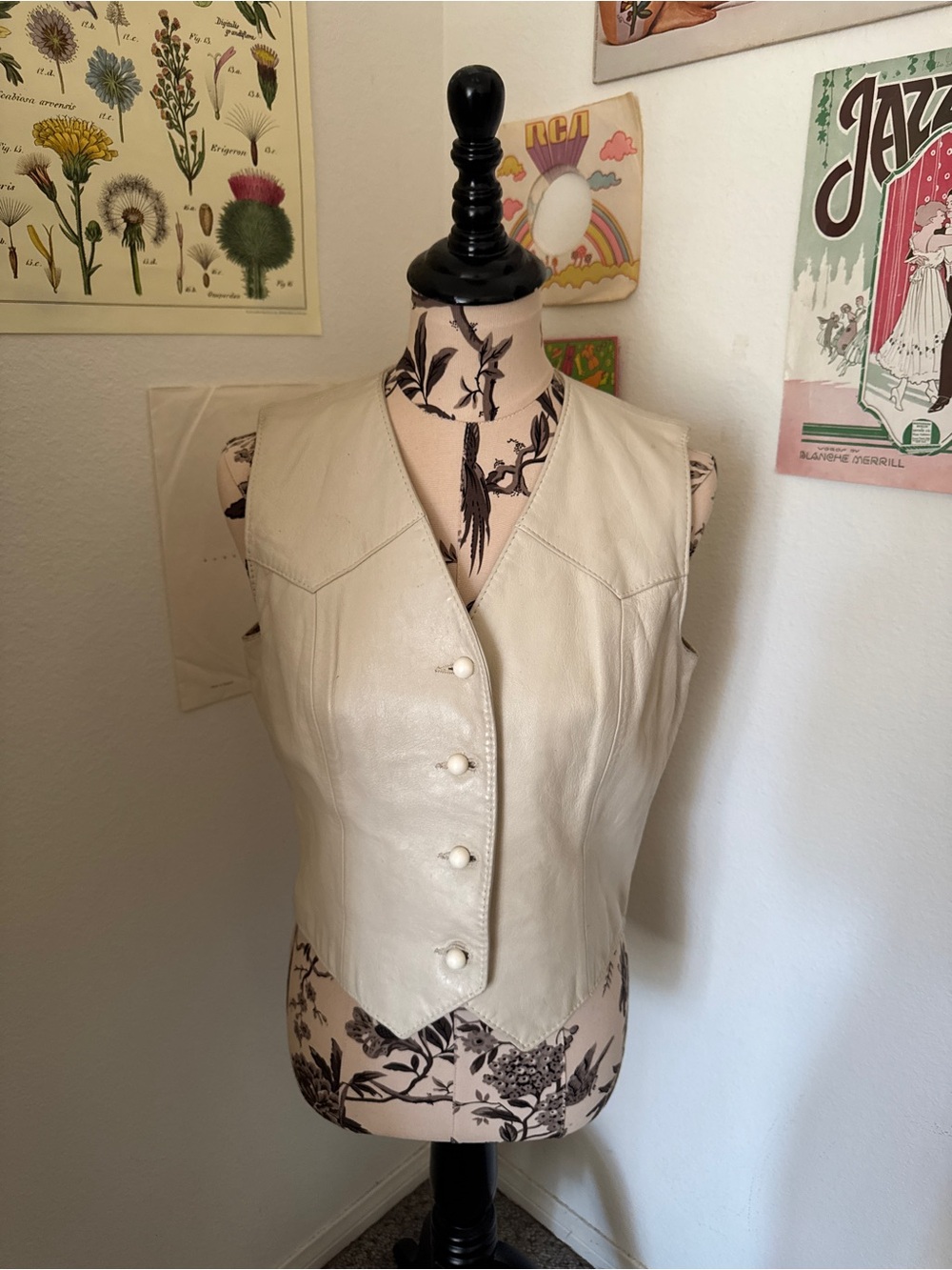 Vintage 1970s Cream Leather Western Vest